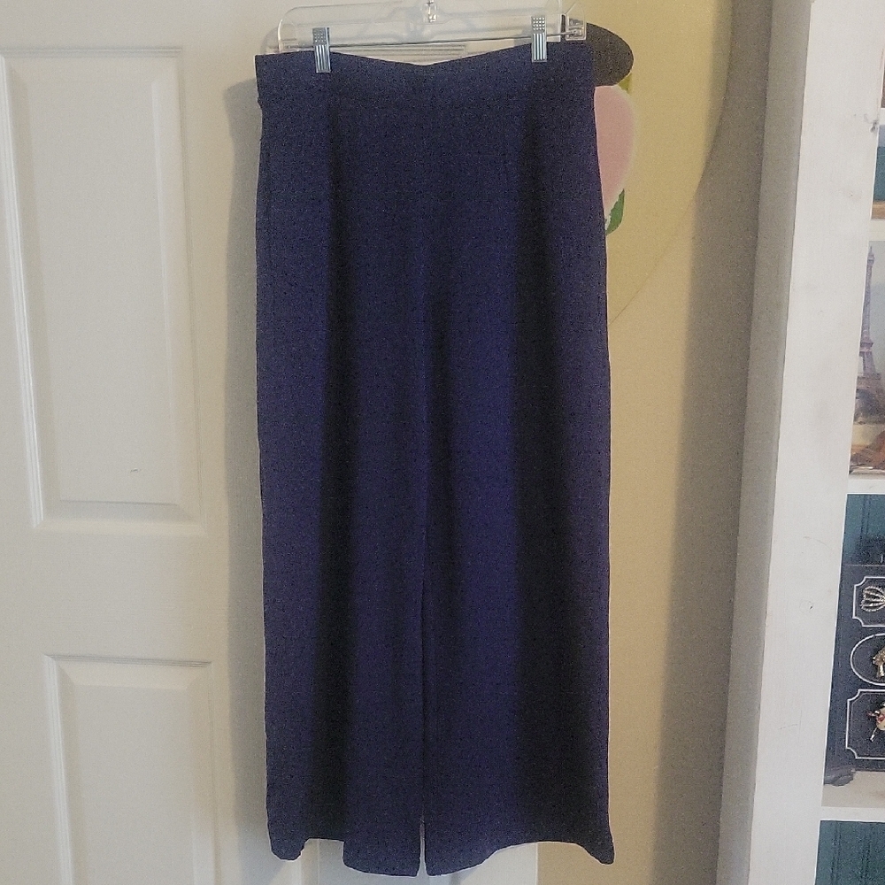 Lou & Grey SzLg Navy  Wide-Leg Flowy Trousers with pockets